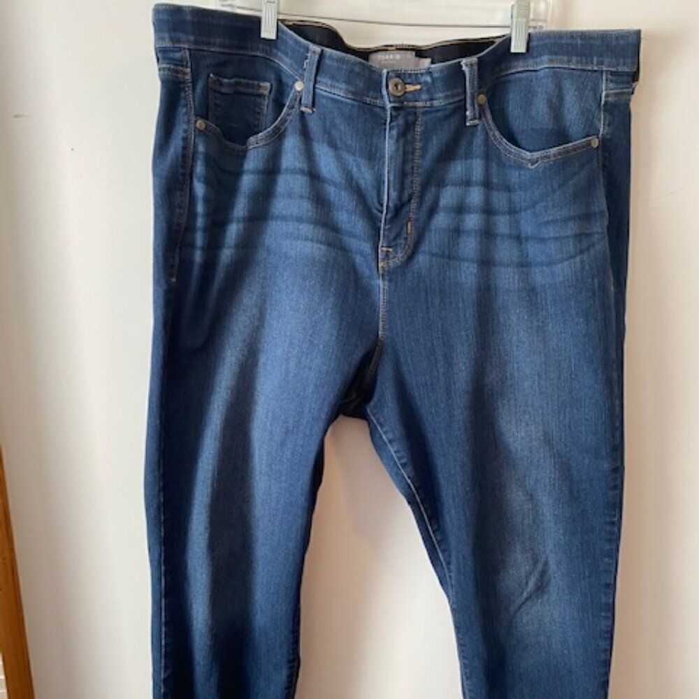 Torrid Premium Stretch 5 pocket Sky High Skinny jeans, size 26R